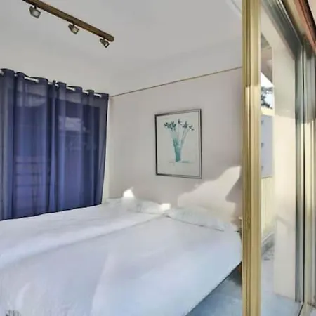 Apartment 3bdr With Seaviews And Big Terrace *