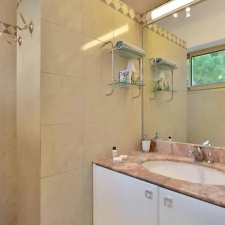 3bdr With Seaviews And Big Terrace Apartment Antibes